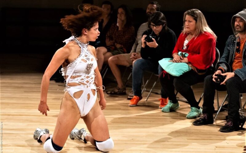 Mostra Dança à Deriva 2019 reúne 120 artistas e 24 companhias de nove países latino-americanos no Centro de Referência da Dança entre 16 e 27 de outubro