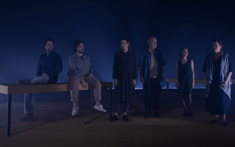 Espetáculo “Diabinho e outras peças curtas de Caryl Churchill” marca estreia do Instituto Brasileiro de Teatro em cartaz no MASP