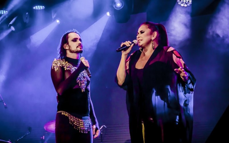Johnny Hooker regravou sucesso “Abandonada” com Fafá de Belém
