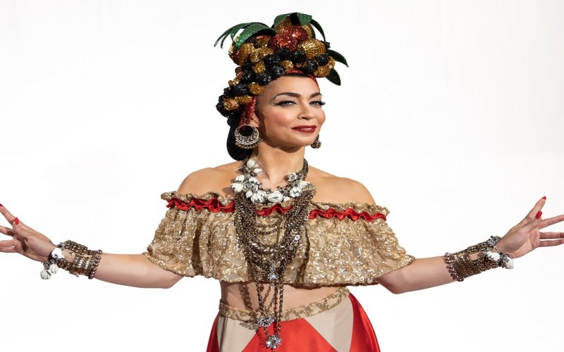 Com Laila Garin, o musical “Carmen, a Grande Pequena Notável” ganha nova temporada gratuita, em 2023