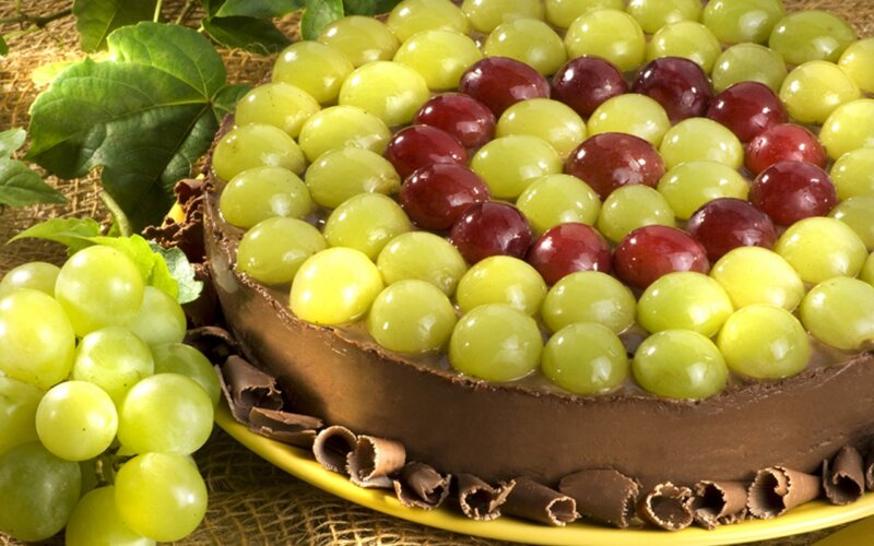 Torta de Uva com chocolate para a ceia de ano novo