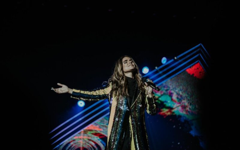 Aline Barros fará live no YouTube nesta quinta-feira