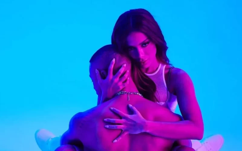 Versions of Me Deluxe: A tão esperada cartada de Anitta ao mercado internacional