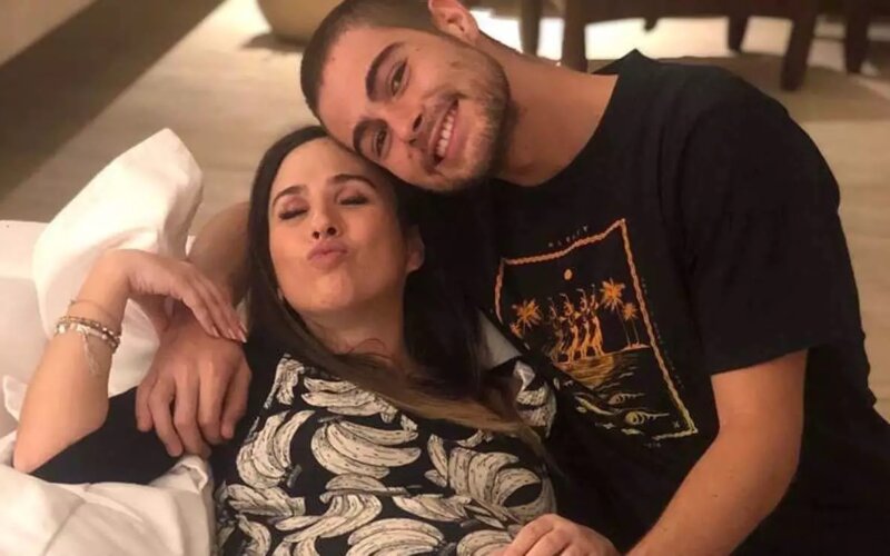 Tata Werneck anuncia fim do casamento