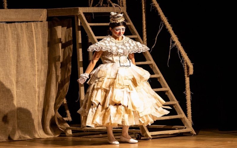 Cia Voo de Teatro estreia o espetáculo “O Santo Milagroso”, no Teatro Arthur Azevedo.