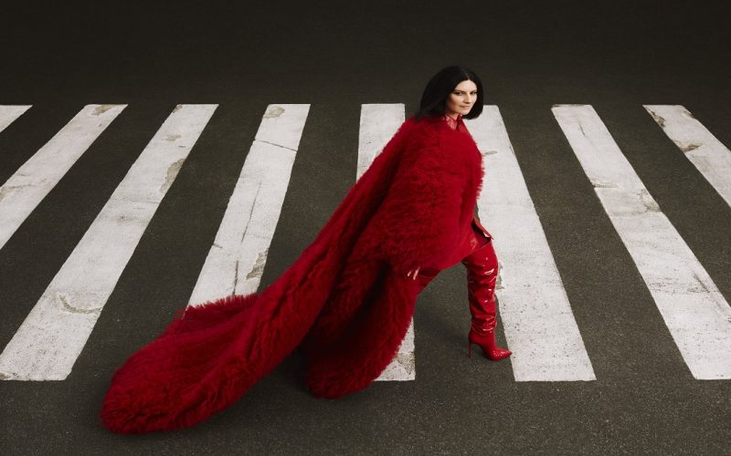 Turnê mundial de Laura Pausini celebra 30 anos de carreira em show único em São Paulo